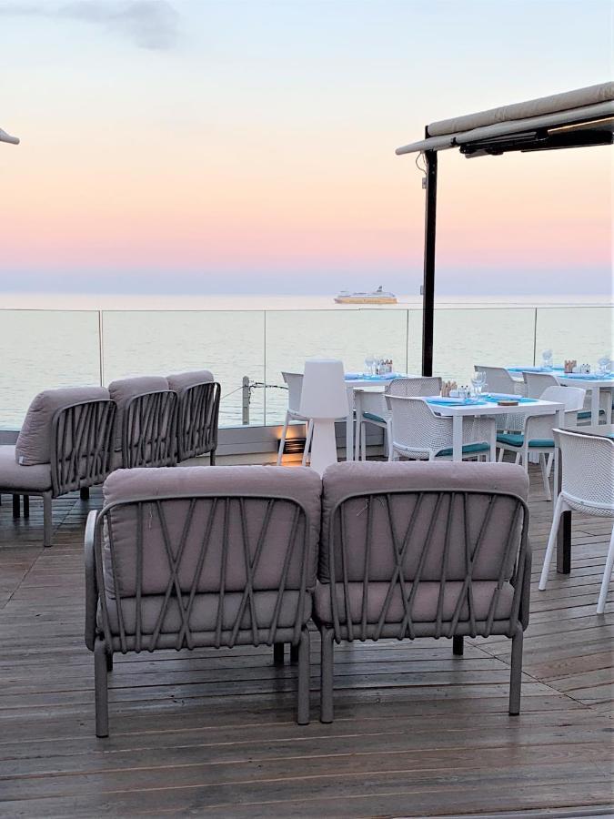 Hotel Calavita Rooftop & Spa San-Martino-di-Lota ภายนอก รูปภาพ