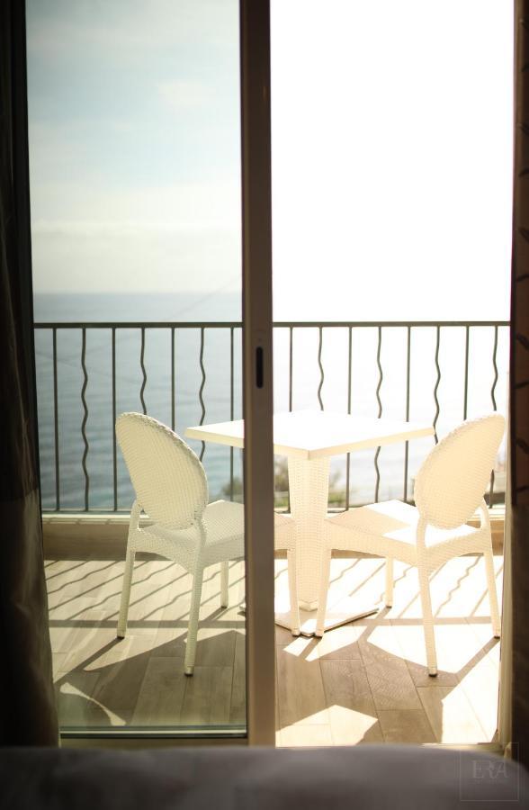Hotel Calavita Rooftop & Spa San-Martino-di-Lota ภายนอก รูปภาพ