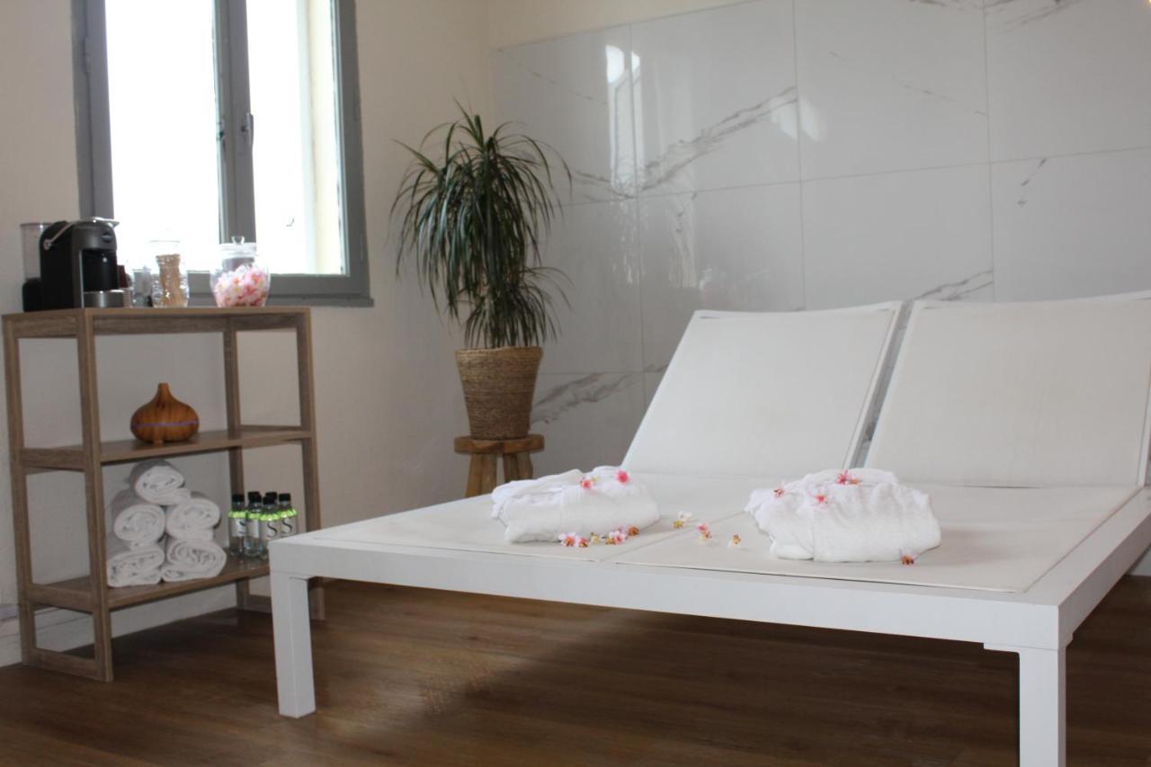 Hotel Calavita Rooftop & Spa San-Martino-di-Lota ภายนอก รูปภาพ